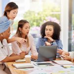 quelles-strategies-de-marketing-de-contenu-pour-une-entreprise-proposant-des-cours-en-ligne-sur-le-developpement-durable